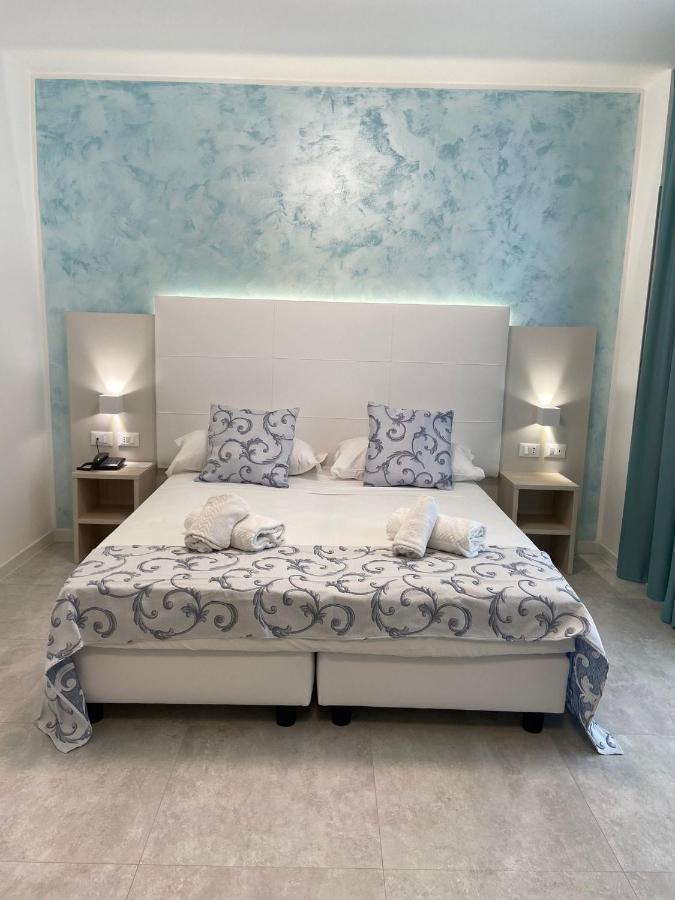 Hotel Bahia Каорле Экстерьер фото